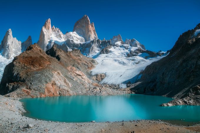 PAÍSES PARA VISITAR SOMENTE COM O RG: É muito conhecido por sua cultura diferenciada, com uma das mais belas paisagens. Não poderia deixar de ser um dos países para viajar somente com o RG.

A Argentina oferece muito para ver e fazer, desde a natureza selvagem dos Andes até as ruas animadas de Buenos Aires, com comida deliciosa e a capital Buenos Aires, cheia de lugares incríveis par conhecer.